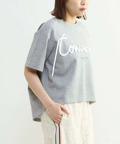 CONVERSE TOKYO（コンバーストウキョウ）の「SPINDLE LOGO TUCK TEE（Tシャツ/カットソー・レディース・ホワイト/杢グレー/ブラック・FREE）」の3枚目の写真