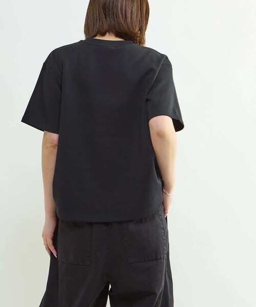 CONVERSE TOKYO（コンバーストウキョウ）の「SPINDLE LOGO TUCK TEE（Tシャツ/カットソー・レディース・ホワイト/杢グレー/ブラック・FREE）」の9枚目の写真