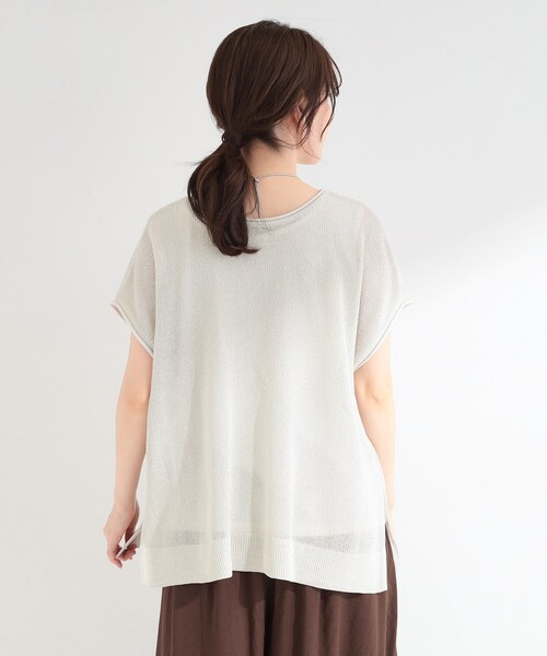 SHOO・LA・RUE(シューラルー)の「【2点セット/前後2WAY/洗濯機可/S-LL】体型カバーも叶う ラメ畦ニット+タンクトップ(その他トップス・レディース・オフホワイト/ブラウン系その他/ゴールド・01/04/03/02)」の11枚目の写真