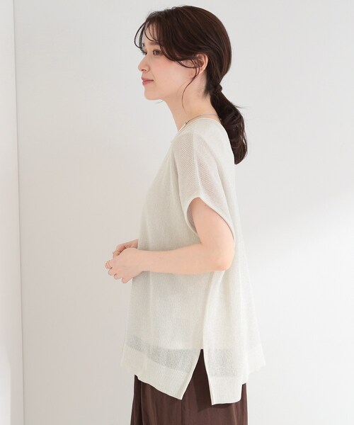 SHOO・LA・RUE(シューラルー)の「【2点セット/前後2WAY/洗濯機可/S-LL】体型カバーも叶う ラメ畦ニット+タンクトップ(その他トップス・レディース・オフホワイト/ブラウン系その他/ゴールド・01/04/03/02)」の13枚目の写真