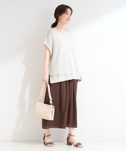 SHOO・LA・RUE(シューラルー)の「【2点セット/前後2WAY/洗濯機可/S-LL】体型カバーも叶う ラメ畦ニット+タンクトップ(その他トップス・レディース・オフホワイト/ブラウン系その他/ゴールド・01/04/03/02)」の14枚目の写真
