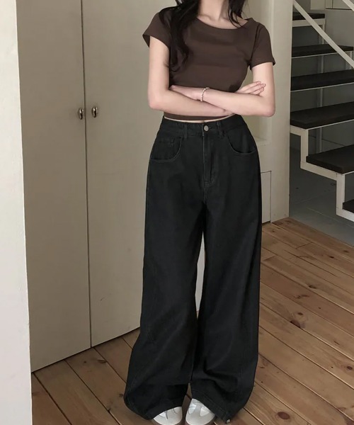 Emilie(エミリー)の「ワンショルダーorボートネック 2way 半袖Tシャツ(Tシャツ/カットソー・レディース・アイボリー/ブラウン/ライトブルー/チャコールグレー/ブラック・FREE)」の12枚目の写真