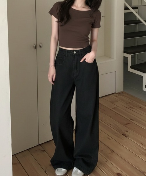 Emilie(エミリー)の「ワンショルダーorボートネック 2way 半袖Tシャツ(Tシャツ/カットソー・レディース・アイボリー/ブラウン/ライトブルー/チャコールグレー/ブラック・FREE)」の13枚目の写真