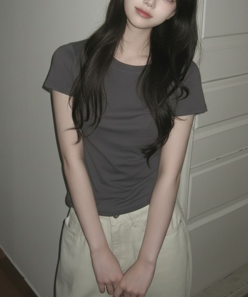 Emilie(エミリー)の「ワンショルダーorボートネック 2way 半袖Tシャツ(Tシャツ/カットソー・レディース・アイボリー/ブラウン/ライトブルー/チャコールグレー/ブラック・FREE)」の16枚目の写真
