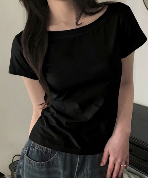 Emilie(エミリー)の「ワンショルダーorボートネック 2way 半袖Tシャツ(Tシャツ/カットソー・レディース・アイボリー/ブラウン/ライトブルー/チャコールグレー/ブラック・FREE)」の21枚目の写真