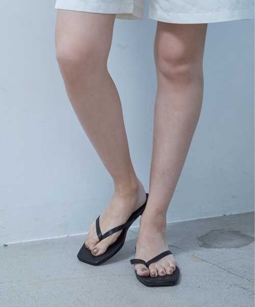 OFROOM(オフルーム)の「Thong Sandals|トングサンダル(サンダル・レディース・レッド/ブラック/ホワイト・SMALL/LARGE/MEDIUM)」の22枚目の写真