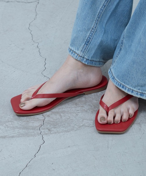 OFROOM(オフルーム)の「Thong Sandals|トングサンダル(サンダル・レディース・レッド/ブラック/ホワイト・SMALL/LARGE/MEDIUM)」の5枚目の写真