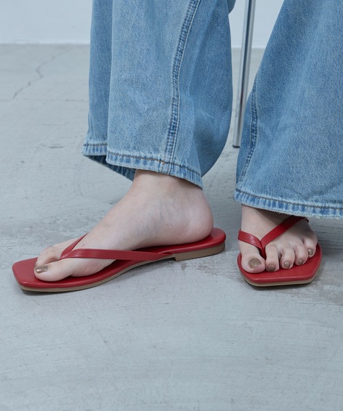OFROOM(オフルーム)の「Thong Sandals|トングサンダル(サンダル・レディース・レッド/ブラック/ホワイト・SMALL/LARGE/MEDIUM)」の8枚目の写真