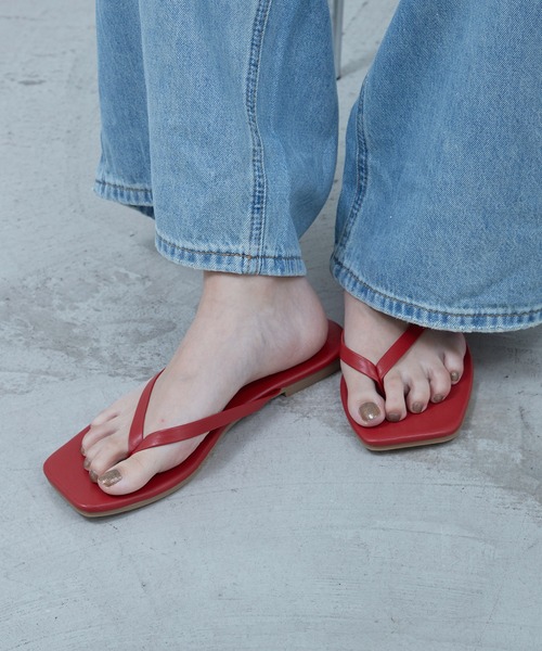 OFROOM(オフルーム)の「Thong Sandals|トングサンダル(サンダル・レディース・レッド/ブラック/ホワイト・SMALL/LARGE/MEDIUM)」の9枚目の写真