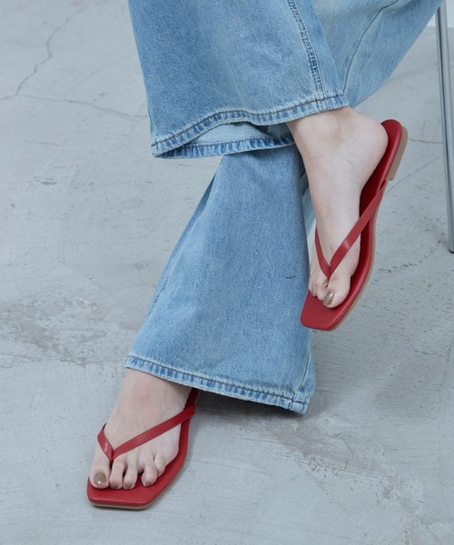 OFROOM(オフルーム)の「Thong Sandals|トングサンダル(サンダル・レディース・レッド/ブラック/ホワイト・SMALL/LARGE/MEDIUM)」の11枚目の写真