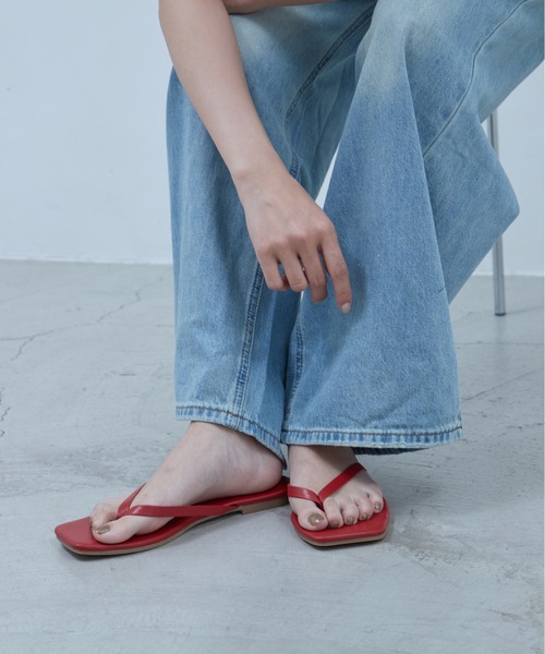 OFROOM(オフルーム)の「Thong Sandals|トングサンダル(サンダル・レディース・レッド/ブラック/ホワイト・SMALL/LARGE/MEDIUM)」の15枚目の写真