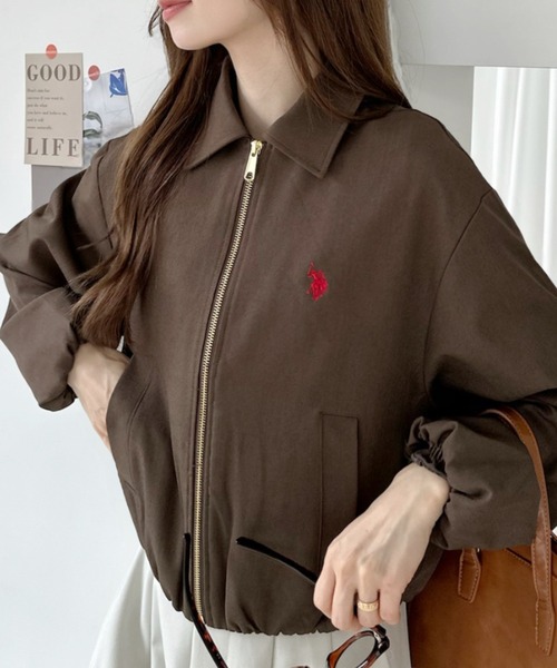 U.S. POLO ASSN.(ユーエスポロアッスン)の「【U.S. POLO ASSN. 】ツイル 襟付き ボリューム ブルゾン(ブルゾン・レディース・ベージュ/ブラック/ブラウン・M/L)」の11枚目の写真