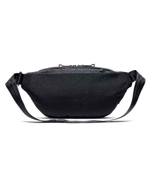 CHROME（クローム）の「［ CHROME / クローム ］SABIN 6L SLING BK_BLACK / サビン 6L スリング ブラック 耐水 6L ボディバッグ ウェストポーチ（ショルダーバッグ・レディース・ブラック・FREE）」の9枚目の写真