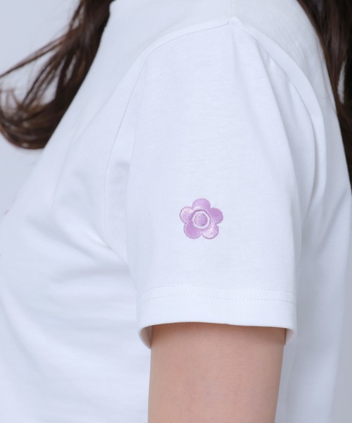 MARY QUANT(マリークワント)の「リボンロゴ Tシャツ(Tシャツ/カットソー・レディース・ブルー/ブラック/ホワイト・M)」の6枚目の写真