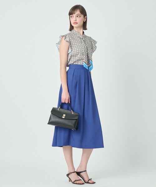 ANAYI(アナイ)の「幾何プリントボウタイ ブラウス〈セットアップ対応商品〉(シャツ/ブラウス・レディース・ブルー・38/36)」の21枚目の写真