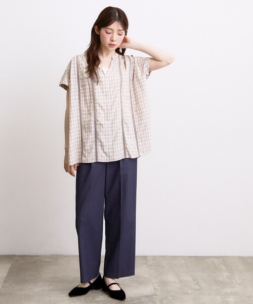 grove（グローブ）の「【体系カバー◎】レースデザインスキッパーブラウス（シャツ/ブラウス・レディース・ベージュ系その他4/ネイビー系1/オフホワイト/ブラック・02/03/04/01/05）」の19枚目の写真