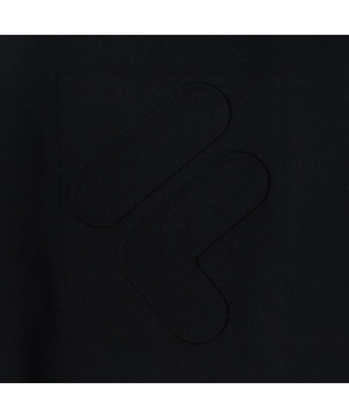 FILA（フィラ）の「EMBOSS LOGO SWEAT SHIRT / エンボスロゴ　スウェットシャツ（スウェット・メンズ・ベージュ/ブラック/グレー・XL/L/M）」の5枚目の写真