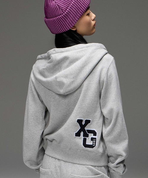X-girl(エックスガール)の「X-girl PATCHES COMPACT ZIP UP SWEAT HOODIE(パーカー・レディース・アッシュ/ピンク/ブラック・S/M)」の7枚目の写真
