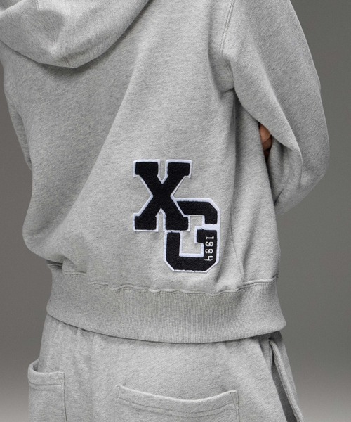 X-girl(エックスガール)の「X-girl PATCHES COMPACT ZIP UP SWEAT HOODIE(パーカー・レディース・アッシュ/ピンク/ブラック・S/M)」の13枚目の写真