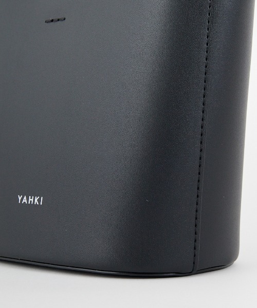YAHKI（ヤーキ）の「【WEB先行予約】[YAHKI/ヤーキ] クロスボディ バケツ型2WAYショルダーバッグ(WEB限定)（ショルダーバッグ・レディース・ブラック/アイボリー・ONE SIZE）」の12枚目の写真