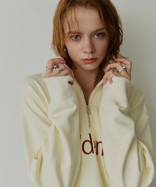 uchi.(ウチ)の「裏毛ロゴ刺繍ハーフジップスウェット(スウェット・レディース・アイボリー/ネイビー/ワインレッド・FREE)」の20枚目の写真