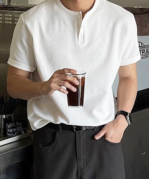 NOWLE(ノウル)の「【NOWLE】スマートリラックス ヘンリーネック 半袖 Tシャツ / 無地 トップス(Tシャツ/カットソー・メンズ・ブラック/ホワイト・MEDIUM/LARGE/X-LARGE)」の9枚目の写真