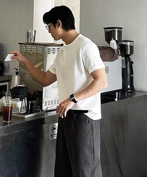 NOWLE(ノウル)の「【NOWLE】スマートリラックス ヘンリーネック 半袖 Tシャツ / 無地 トップス(Tシャツ/カットソー・メンズ・ブラック/ホワイト・MEDIUM/LARGE/X-LARGE)」の11枚目の写真