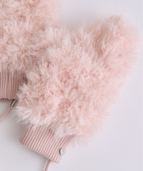 OLIVE des OLIVE(オリーブデオリーブ)の「Fluffy Fur Gloves(手袋・レディース・ブラック/サックスブルー/オフホワイト/ピンク・FREE)」の5枚目の写真