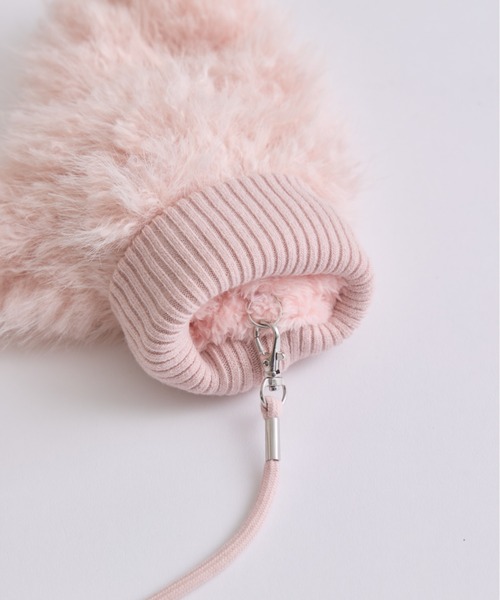 OLIVE des OLIVE(オリーブデオリーブ)の「Fluffy Fur Gloves(手袋・レディース・ブラック/サックスブルー/オフホワイト/ピンク・FREE)」の8枚目の写真