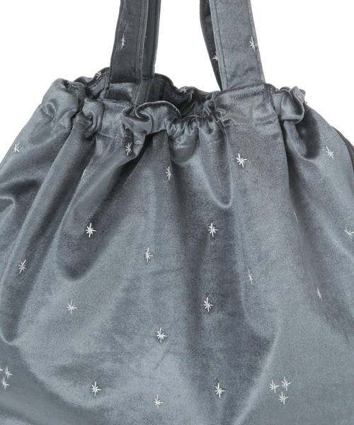LEPSIM(レプシィム)の「ベロア刺繍巾着トート 1049426(トートバッグ・レディース・ブラック/グレイッシュベージュ・ONE SIZE)」の16枚目の写真