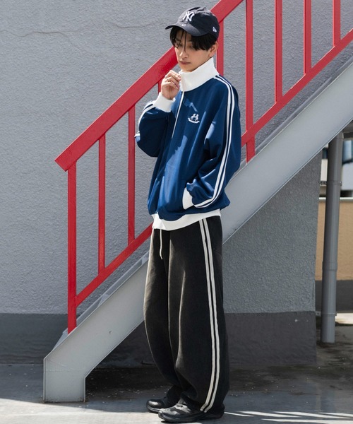 WEGO(ウィゴー)の「WEGO/【26年秋冬新作】ライントラックジャケット(ジャージ・メンズ・アイボリー/ネイビー・LARGE/MEDIUM)」の13枚目の写真