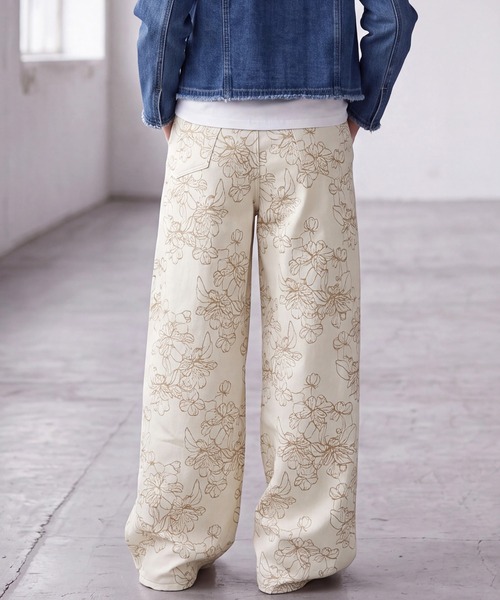 SELECT LEVERY(セレクトリベリー)の「ジャガード花柄ワイドパンツ(デニムパンツ・レディース・ネイビー/キナリ・LARGE/MEDIUM/X-LARGE)」の17枚目の写真