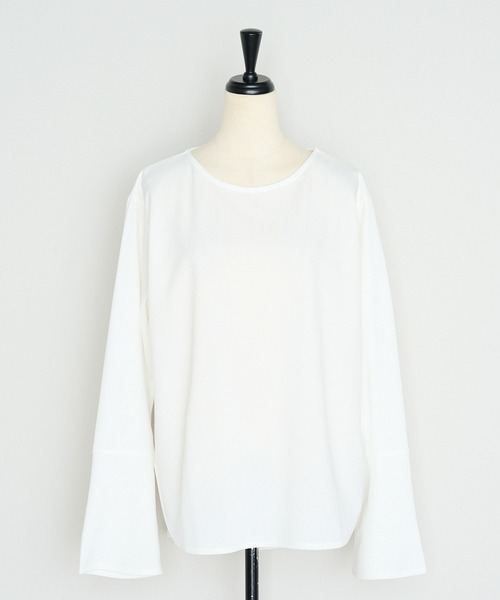 OFF-WHITE