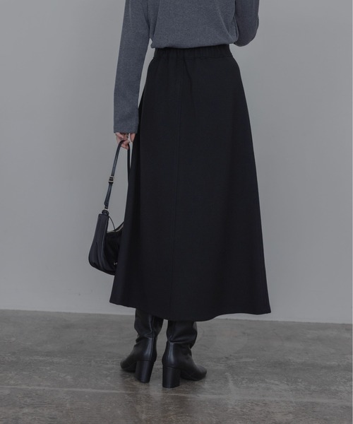 Eimee Law(エイミーロウ)の「フロントシャギーメルトンZIPフレアースカート(スカート・レディース・ライトベージュ/ブラック/チャコールグレー・MEDIUM)」の22枚目の写真