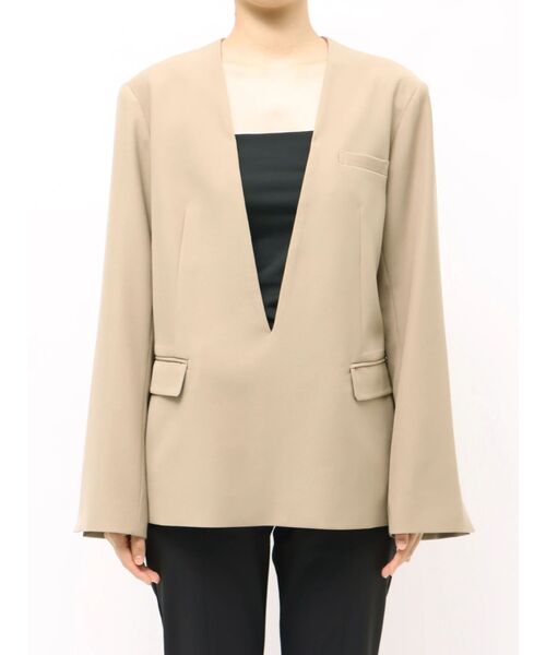 ELENDEEK(エレンディーク)の「【井関かおりコラボ】ディープVネックジャケットプルオーバー(テーラードジャケット・レディース・ブラック/ベージュ・FREE)」の5枚目の写真