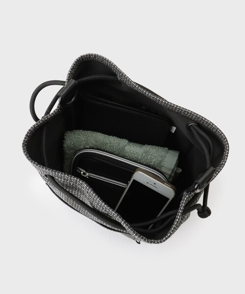 THE SHOP TK （ザ ショップ ティーケー ）の「VISIONARY 異素材コンビ 巾着ショルダーバッグ（ショルダーバッグ・メンズ・ブラック/ブラック系1・00）」の14枚目の写真