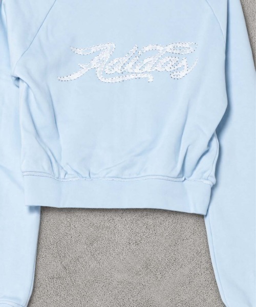 adidas(アディダス)の「【adidas/アディダス】ショート丈ピタジップパーカー / グラフィック ショート フロント ジップ トラックトップ/ジップパーカー(パーカー・レディース・サックスブルー/グレー・M)」の7枚目の写真