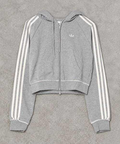 adidas(アディダス)の「【adidas/アディダス】ショート丈ピタジップパーカー / グラフィック ショート フロント ジップ トラックトップ/ジップパーカー(パーカー・レディース・サックスブルー/グレー・M)」の3枚目の写真