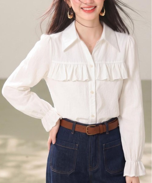 &soiree(アンドソワレ)の「フロントフリル長袖ブラウス(シャツ/ブラウス・レディース・ホワイト・SMALL/MEDIUM/LARGE/X-LARGE)」の2枚目の写真