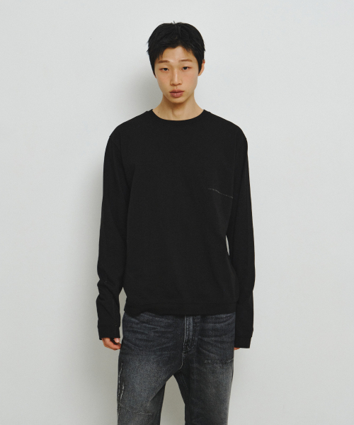 ENDOOR(エンドア)の「フィンガーホールステッチ長袖(ブラック)(Tシャツ/カットソー・レディース・ブラック・LARGE/MEDIUM)」の8枚目の写真
