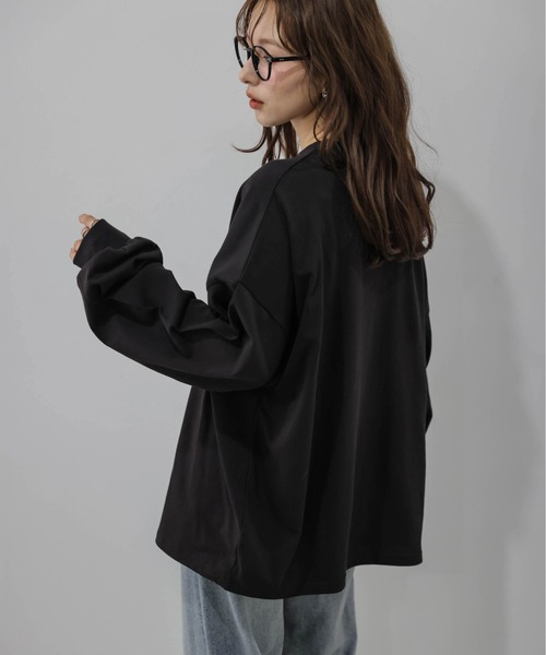 La-gemme(ラジェム)の「U.S. POLO ASSN. 別注 ワンポイント刺繍オーバーサイズロンT(Tシャツ/カットソー・レディース・ブラック/ブラウン/ネイビー/ホワイト/グレー・フリー)」の11枚目の写真