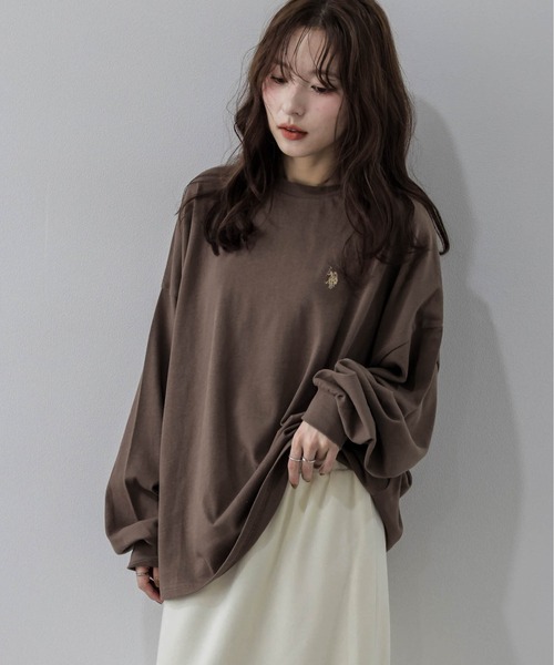 La-gemme(ラジェム)の「U.S. POLO ASSN. 別注 ワンポイント刺繍オーバーサイズロンT(Tシャツ/カットソー・レディース・ブラック/ブラウン/ネイビー/ホワイト/グレー・フリー)」の16枚目の写真