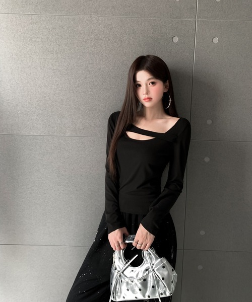 VEILA(ヴェイラ)の「アシンメトリーデザイントップス(Tシャツ/カットソー・レディース・ホワイト/ブラック/グレー・S/M/L)」の19枚目の写真