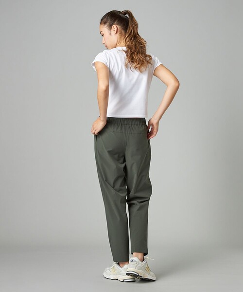 Chacott(チャコット)の「エアリーパンツ(その他パンツ・レディース・ダークブラウン/カーキ・M/L/S)」の4枚目の写真