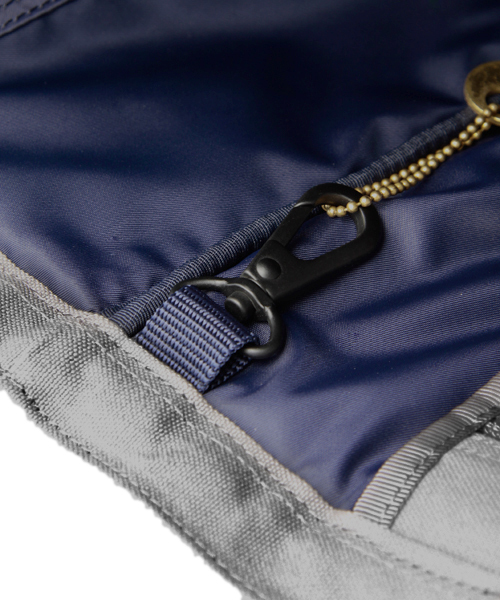 PORTER（ポーター）の「菅原一剛×PORTER×B印 YOSHIDA / 別注 “ PHOTOTE”カメラトートバッグ（トートバッグ・メンズ・グレー/ブラック・ONE SIZE）」の8枚目の写真