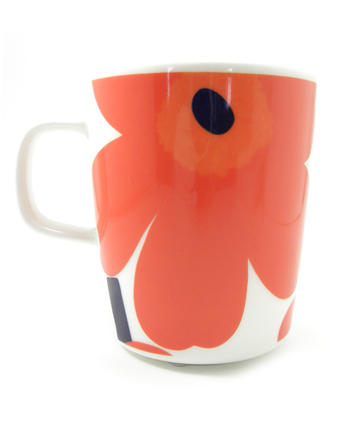 marimekko（マリメッコ）の「UNIKKO/MUG（グラス/マグカップ/タンブラー・レディース・ブルー系その他/レッド系その他/オレンジ系その他/オレンジ/ライム/グリーン/ブルー/イエロー×グレー/ブラック/チャコールグレー/ライトブルー/ネイビー/レッド/ダークネイビー/ピンク/ダークグリーン/ワインレッド/スカイブルー・FREE）」の19枚目の写真