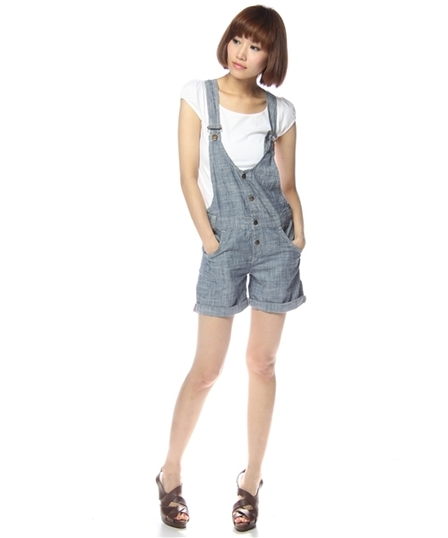 earth music&ecology（アースミュージックアンドエコロジー）の「★Violet Lavel:コラボ★Lee Short/Salopette（サロペット/オーバーオール・レディース・インディゴブルー/ブルー系その他/ライトインディゴブルー・SMALL/XS.P/MEDIUM）」の6枚目の写真