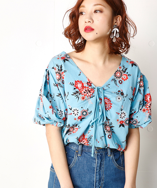 SLY(スライ)の「DARLIN DAHLIA ギャザーTOPS(タンクトップ・レディース・ブルー系その他/ブラックミックス/ブラック/オレンジ系その他/ホワイト・1/2)」の1枚目の写真