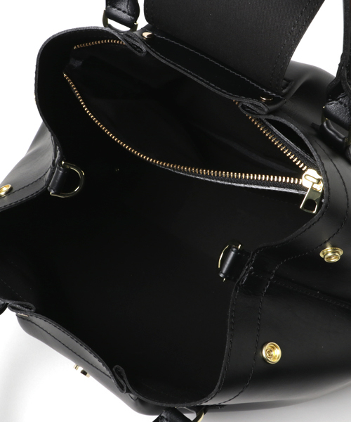 STUDIOUS（ステュディオス）の「タックラインハンドバッグ（ハンドバッグ・レディース・ブラック/アイボリー・FREE）」の6枚目の写真
