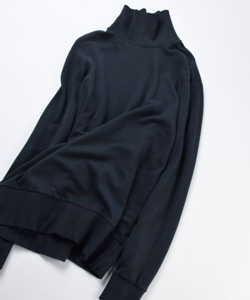 OURET（オーレット）の「COTTON GAUZE SWEAT HIGH NECK PULLOVER（スウェット・メンズ・グリーン系その他/ブラック/ホワイト系その他・2/3/1）」の2枚目の写真
